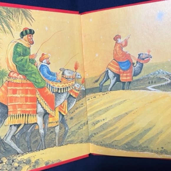 TWO BOOKS: Well Loved Carols/The Christmas Story By Ladybird Learning Books - Picture 7 of 9